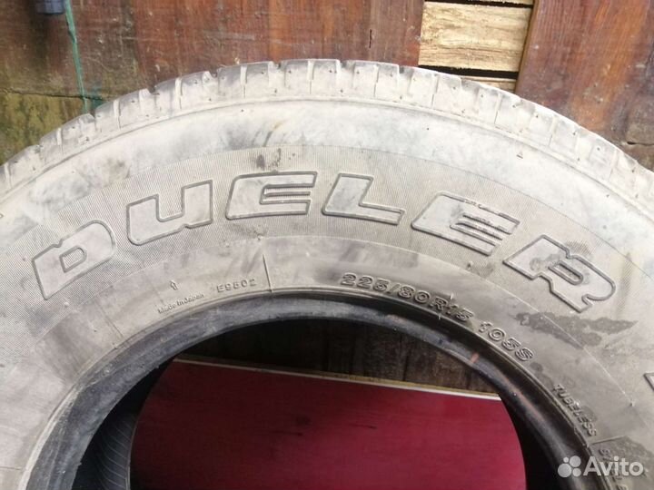 Bridgestone Dueler A/T 225/80 R15