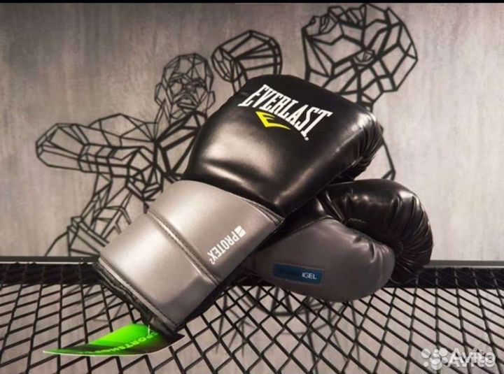 Боксерские перчатки everlast