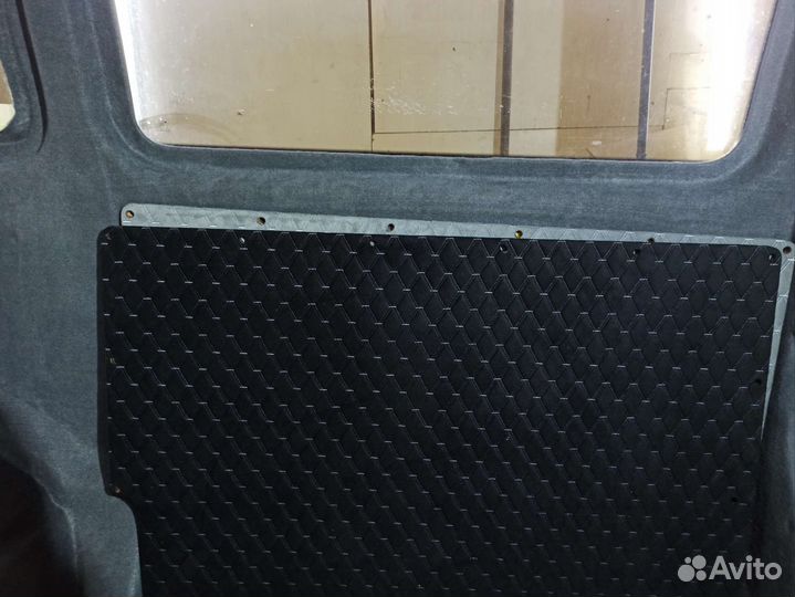 Обшивка карт накладок кузова и дверей из Эко.кожи