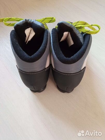 Лыжные ботинки детские 35