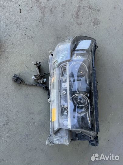 Правая фара toyota land cruiser 200 2 рестайлинг