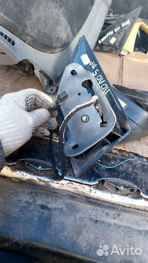 Зеркало правое.Volkswagen Polo 5.2012г