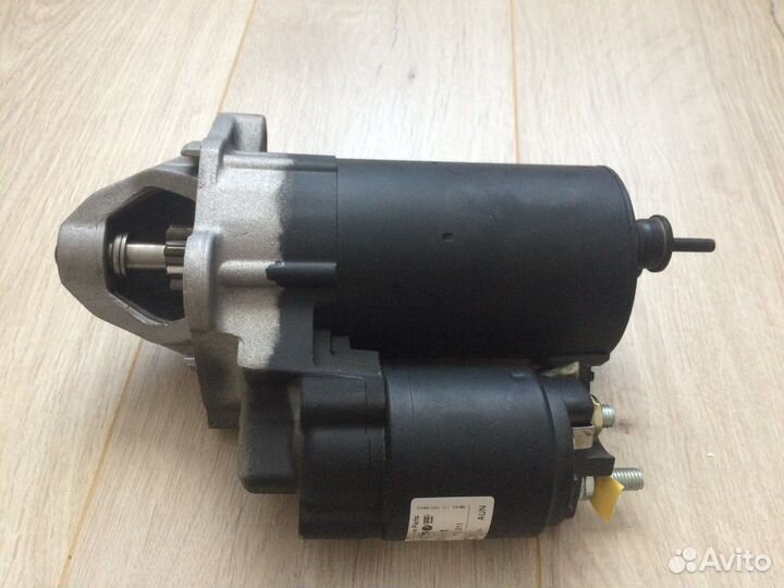 Стартер Volkswagen 1,1 KW 06B911023