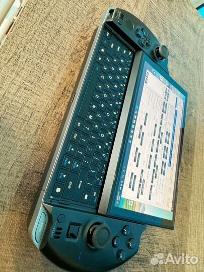 Игровая консоль GPD WIN 4 2024 8840/32gb/2Tb