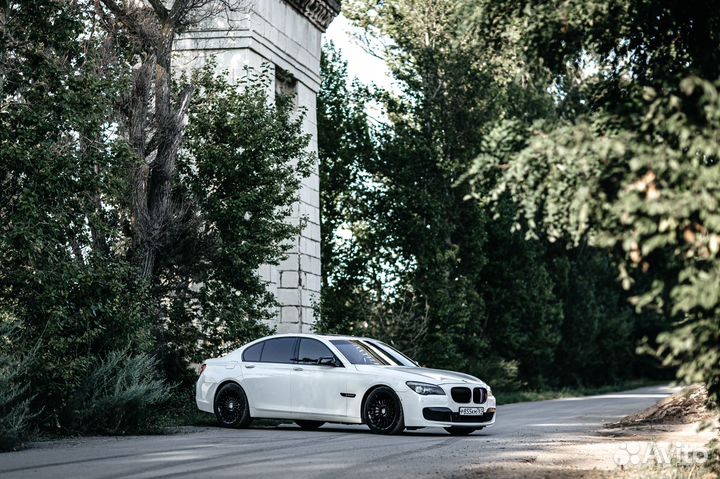 Свадебный автомобиль кортеж встречи vip