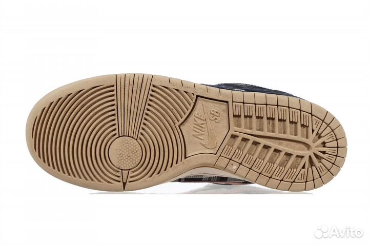 Кроссовки Nike р.37.5