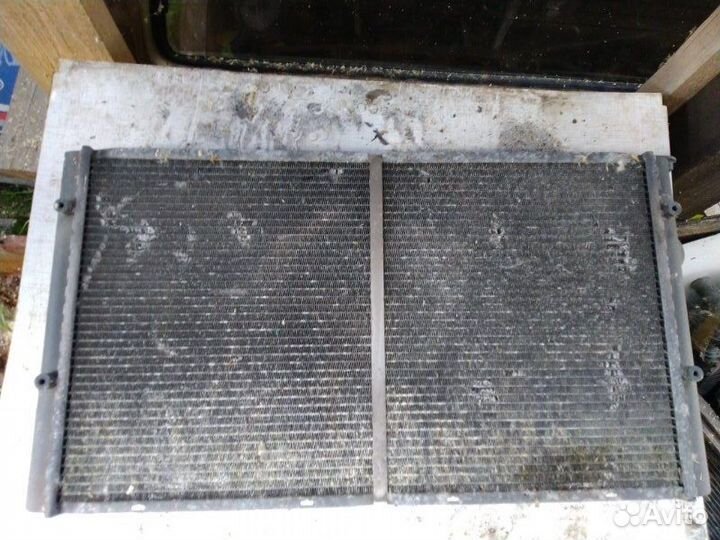 Радиатор охлаждения двигателя Seat Ibiza 1993-1997