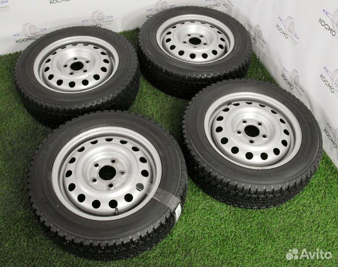 Комплект колес Nissan Dunlop 185/65R15 зима