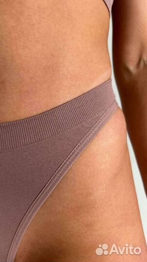 Комплект топ и стринги