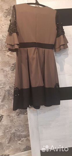 Шикарное женское платье