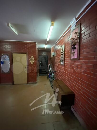 2-к. квартира, 57 м², 2/9 эт.