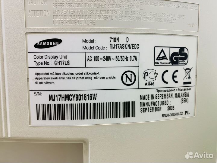 Монитор Samsung