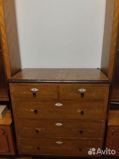 Старинный комод натуральное дерево