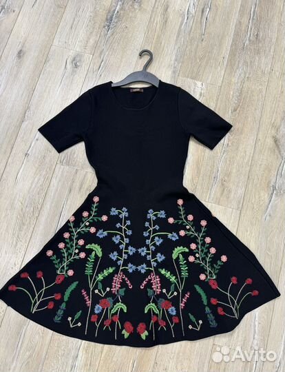 Платье праздничное/ на выпускной Lusio S