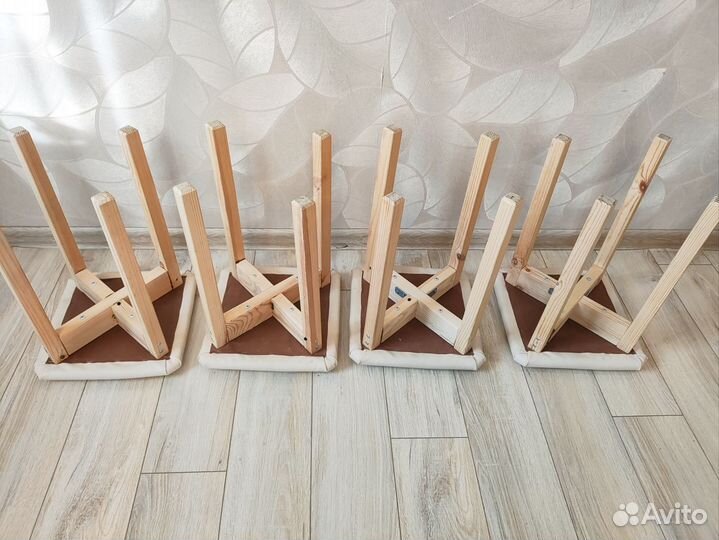 Табуретки 4 шт