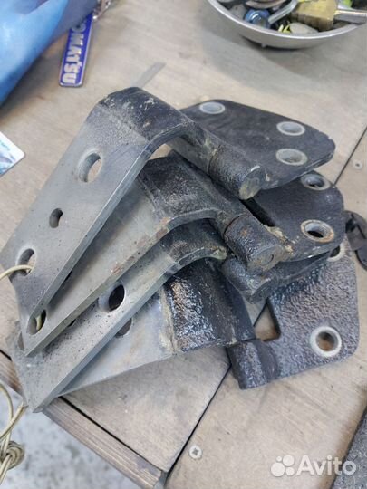 Петли багажника Prado 78