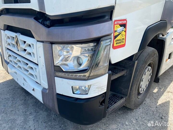 Ноускат с технологией умных фар Renault T