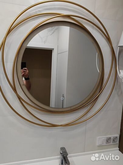 Зеркало настенное