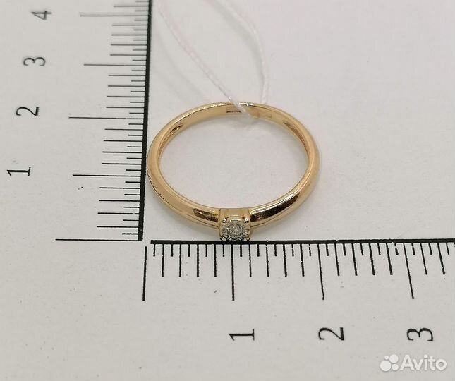 Золотое кольцо с бриллиантом 17 размер