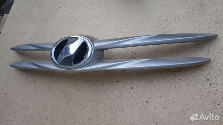 Решетка радиатора тойота вв