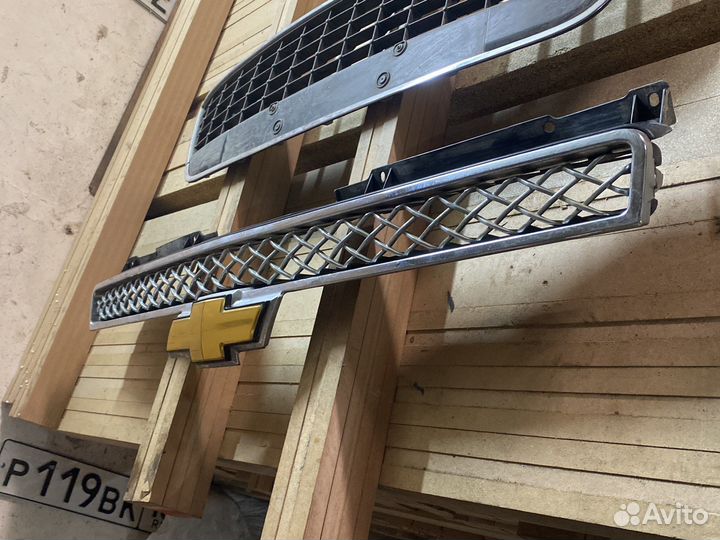 Накладка на решетку радиатора Chevrolet Tаhoe