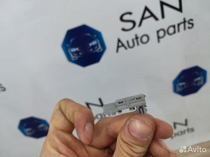 Подсветка двери задняя левая Bmw 3 F30 N20B20 2012