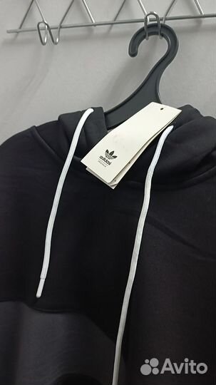 Спортивный костюм adidas