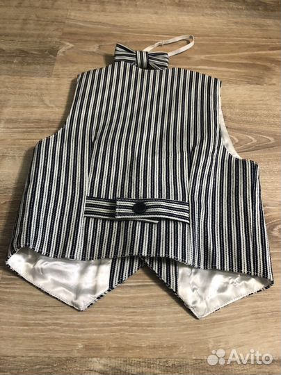 Жилетка наиядная 116 р