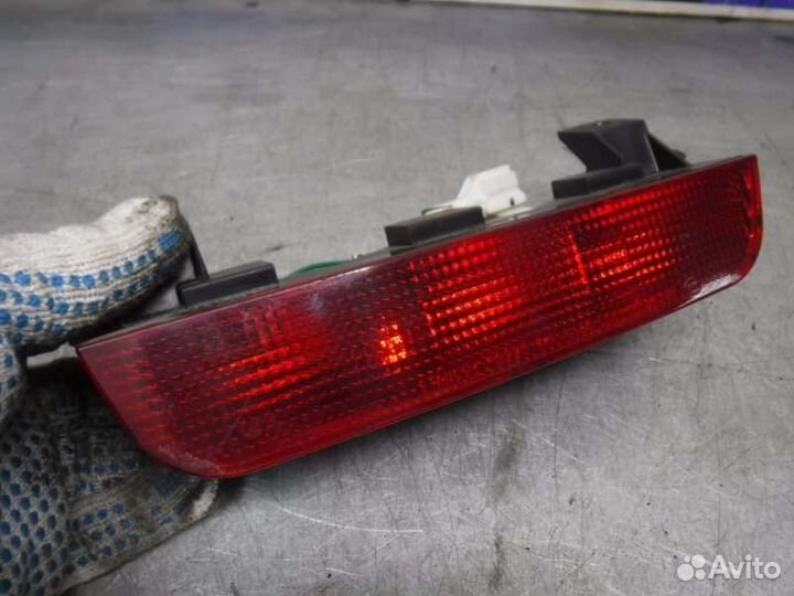 Стоп-сигнал Mitsubishi Pajero Sport 2 4D56 2012