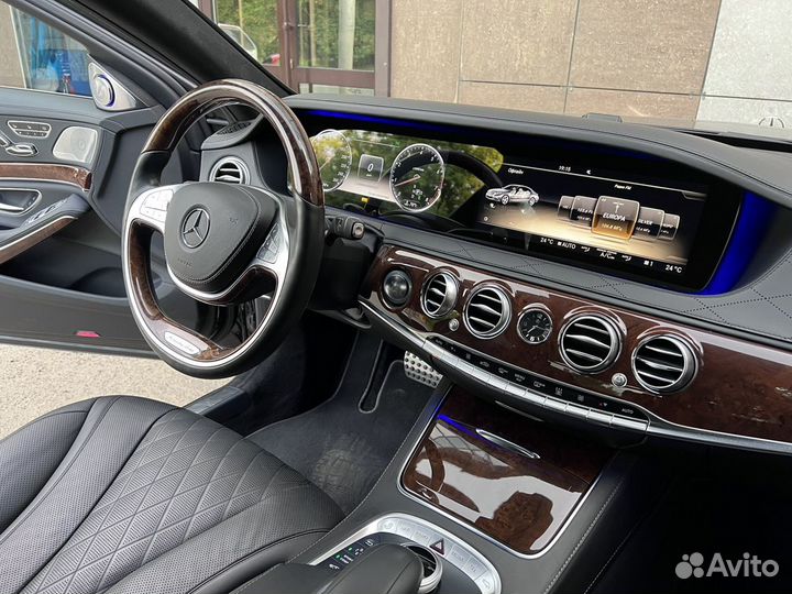 Панель приборов w222