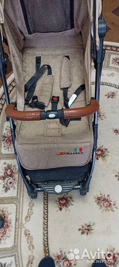 Детская прогулочная легкая коляска бу