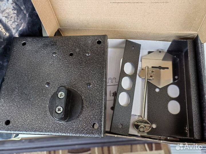 Замок навесной custos