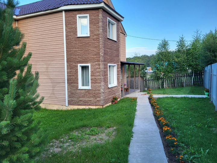 Дом 145,2 м² на участке 8 сот.