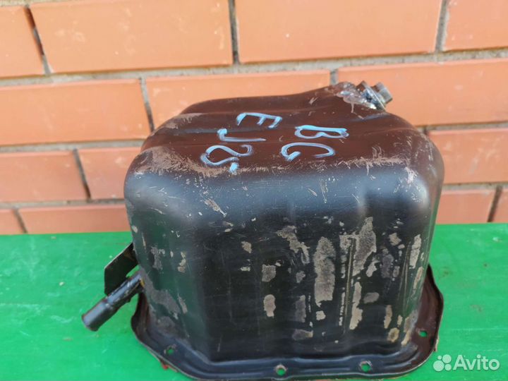 Поддон двигателя субару Легаси BG