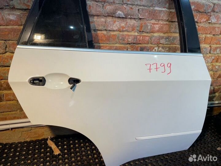 Дверь боковая задняя правая Bmw X5 E70 N52B30 AF