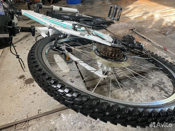 Велосипед GT laguna 24