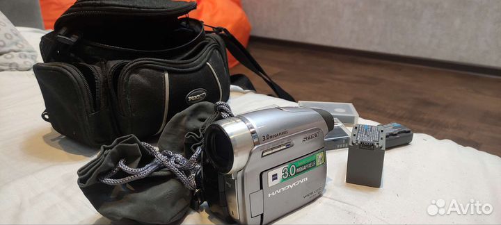 Видеокамера sony dcr-hc96e