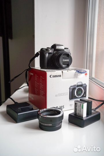 Фотоаппарат Canon EOS M5 с китовым объективом
