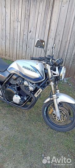 Honda cb400SFVtec