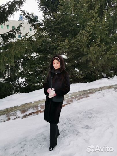 Продам норковую шубу