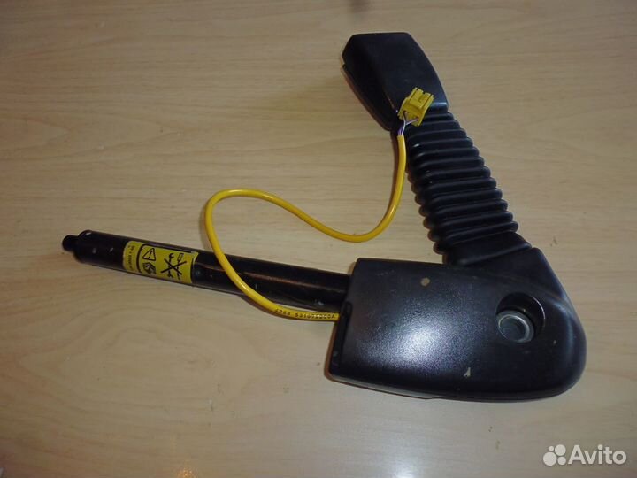 Ремень безопасности Land Rover Freelander