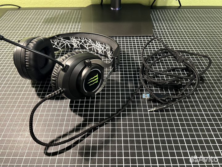Игровые наушники Monster Energy