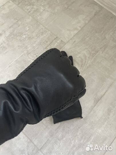 Перчатки женские кожаные 8 размер черные