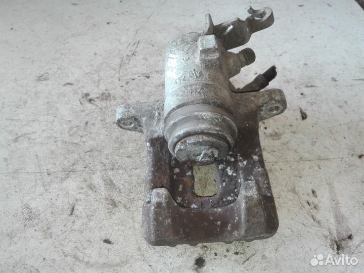 Суппорт задний правый Audi A3/RS3/S3