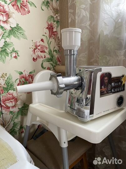 Мясорубка redmond