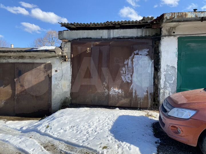Гараж, > 30 м²