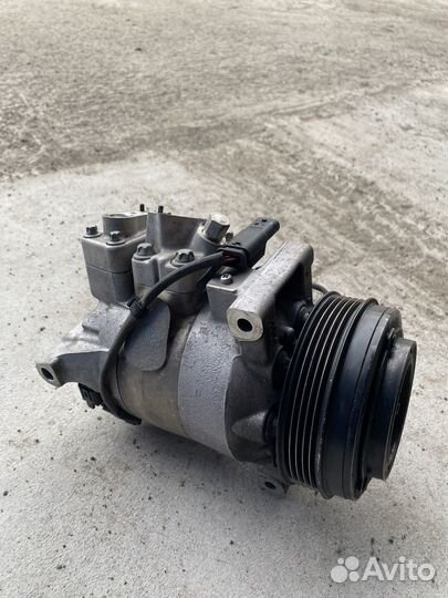 Компрессор кондиционера Mercedes w222