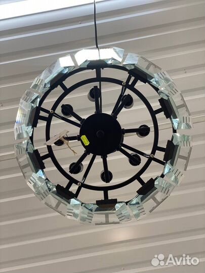 Люстра потолочная новая
