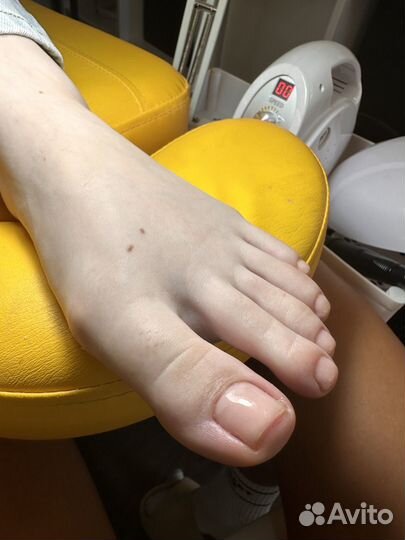 Педикюр (апаратный, с оброботкой стоп)