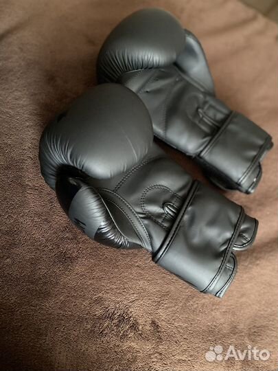 Боксерские перчатки 8oz